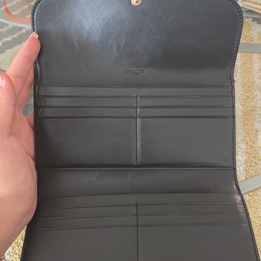 Coach wallet - Picture 2 of 3